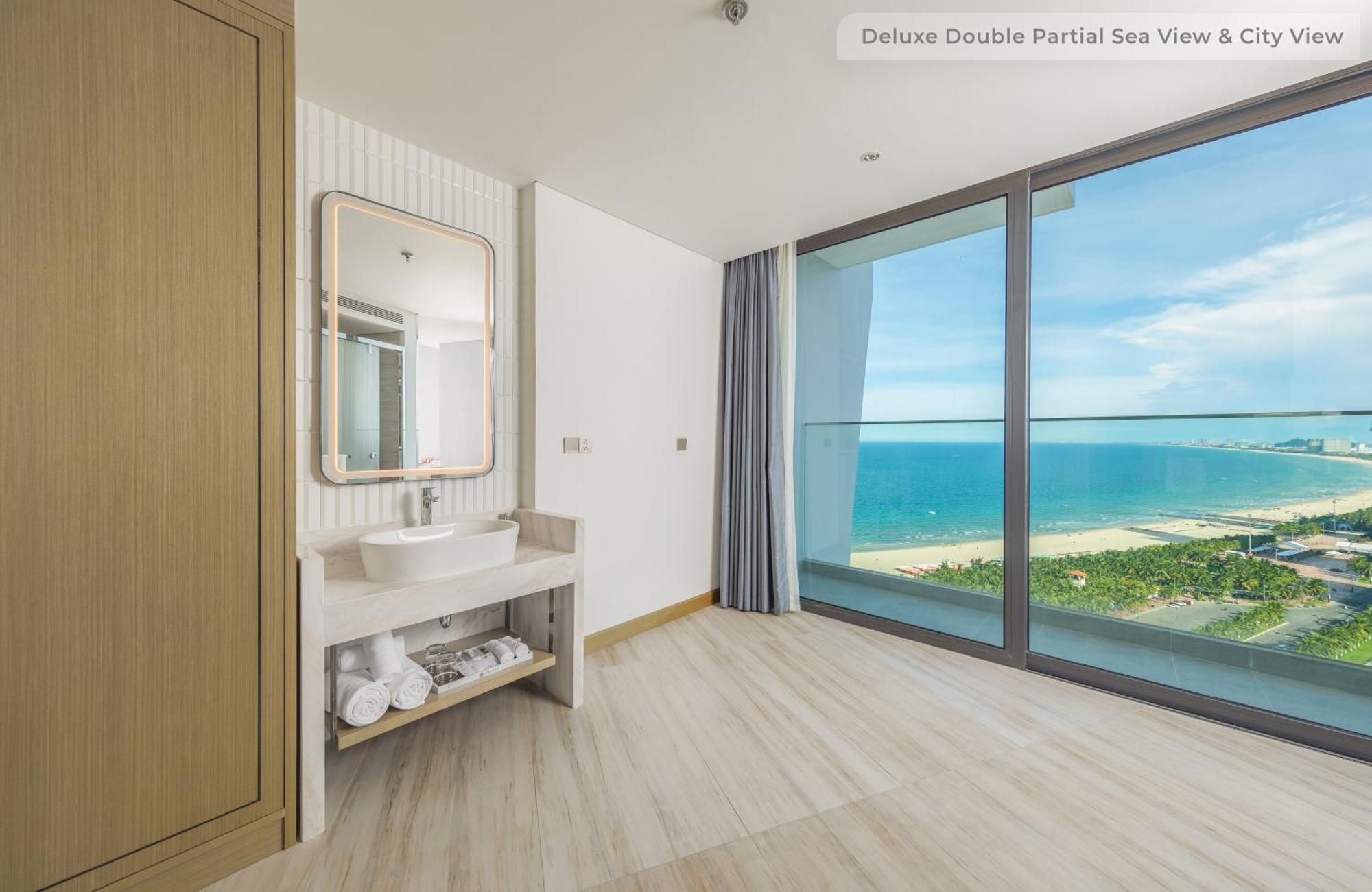 Awaken Da Nang Hotel Εξωτερικό φωτογραφία